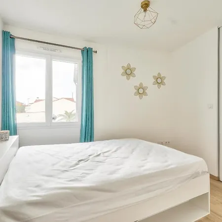 A 250m De La - Belle Maison Pour 6 *